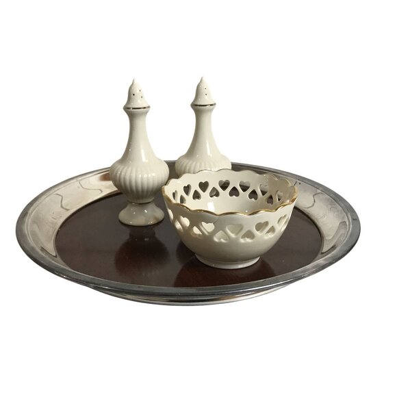 Lenox Porcelain Salt & Pepper Shakers With Heart Cutout Bowl - Picture 6 of 8